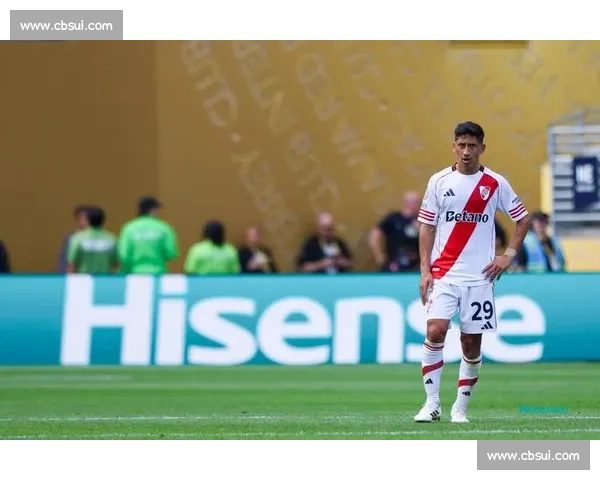 国米官宣姆希塔良拉伤待评，争冠关键战恐遭重创